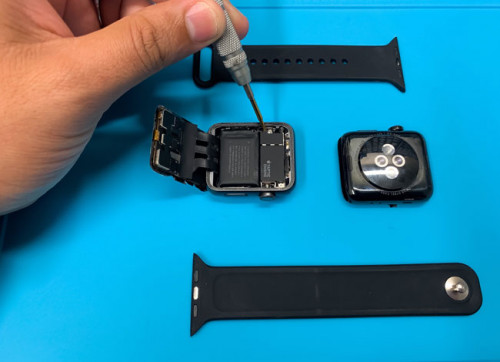 Is your Apple watch malfunctioning? Get your device fixed in no time with specialised Apple Watch Repair in Adelaide.

Visit us -https://www.cellphonecare.com.au/apple-watch-repair-adelaide