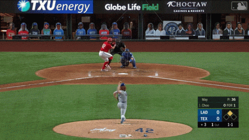 Choo-RBI-double-vs-LAD-8-28-2020.gif