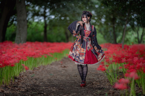 Demonstration-high-school-student-Sirat-winner-of-a-gold-medal-wears-her-first-Japanese-style-Lolita-15.jpg