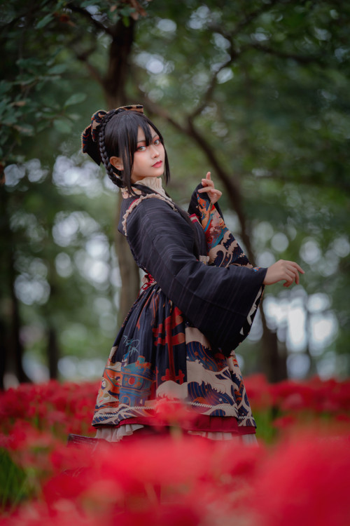 Demonstration-high-school-student-Sirat-winner-of-a-gold-medal-wears-her-first-Japanese-style-Lolita-3.jpg