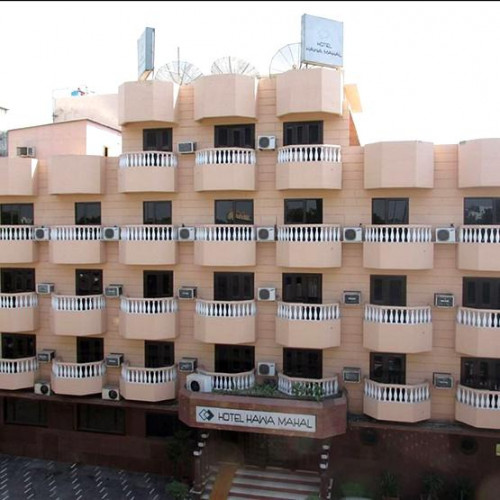 Hawa-Mahal-Hotel-Jaipur.jpg