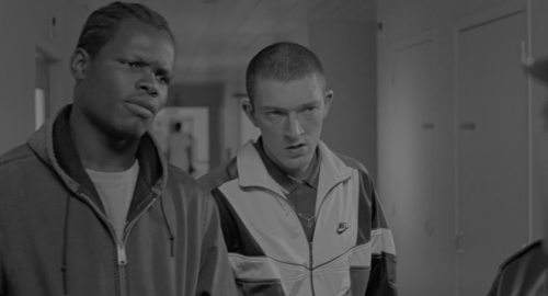 La.Haine.1995.UHD.2160p.HDR.BluRay.DTS-HD.MA.5.1.HEVC.-DDR-006.png