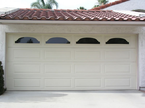 Traditional Steel Garage Doors (13)