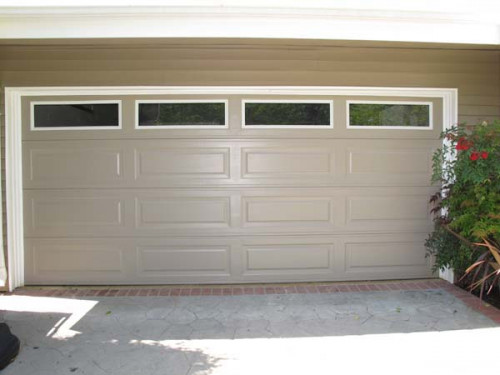 Traditional-Steel-Garage-Doors-17.jpg