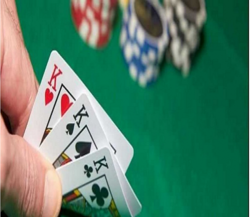 Bài liêng là trò chơi có cách chơi khá giống với poker, người chơi tham gia trò chơi có thể từ 2 đến 4 người chơi. Cách đánh bài liêng có phần đơn giản hơn các chơi poker vì chúng không có nhiều quy tắc rườm ra như poker. Tuy nhiên, không phải vì vậy mà bạn bỏ qua việc tìm hiể về quy luật chơi và cách đánh của trò choi này. Chơi bài liêng người cơi có thể tạo ra được chiến thắng chủ động hơn nhờ có các kinh nghiệm chơi tốt nhất.
Nguồn bài viết : http://uw88.club/cach-danh-bai-lieng/
#uw88 #nha_cai_uw88 #nha_cai #casino #cachdanhbailieng