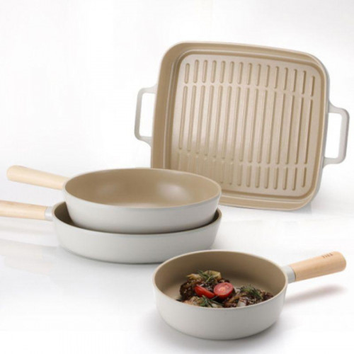 Woks	
	
Visit here:- https://www.neoflam.com.au/buycookware/woks-and-stir-frys/

Neoflam's Wok range is Award winning, high quality designed cookware. Its easy to clean, 100% toxin free with a natural ceramic coating. Keeping it lightweight and healthier for you and your family. Works on all Cook tops, including Induction, Gas, Electric and Ceramic.