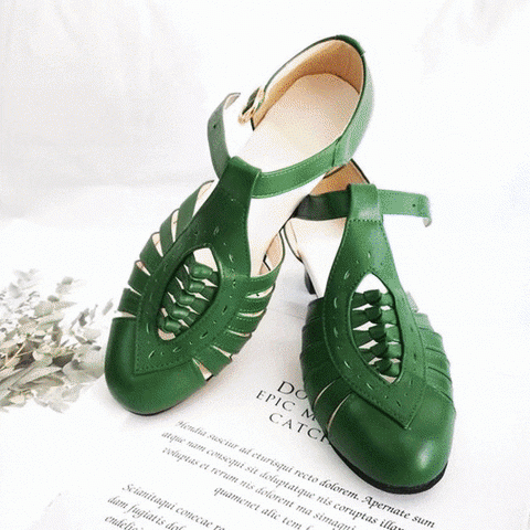 Want to step up your dance moves with stylish shoes? Buy beautifully handmade swing dance shoes online at Kisswingshoes.com. Best prices guaranteed!