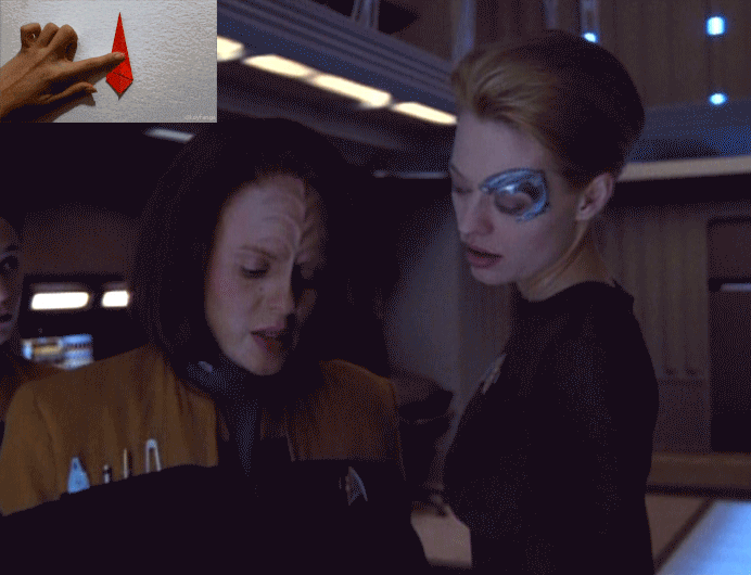 makinginsignia.gif